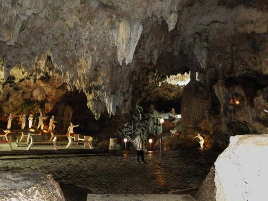 Jatijajar Cave