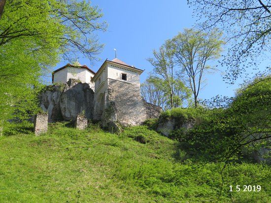Ojcow Castle