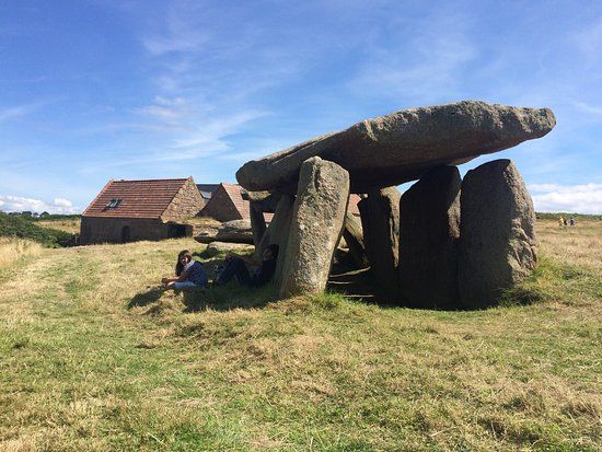 Allée couverte de l'Ile Millau