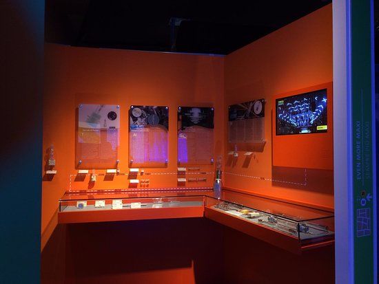 MoMS - Museum dell'Illuminazione Scenografica Moderna