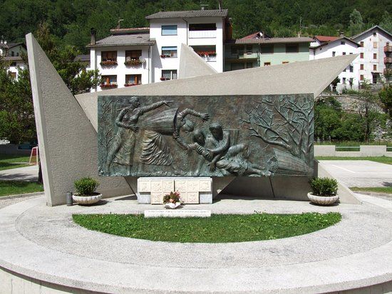 Monumento alle Portatrici Carniche