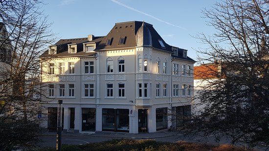 Schiller's Hotel & Cafe