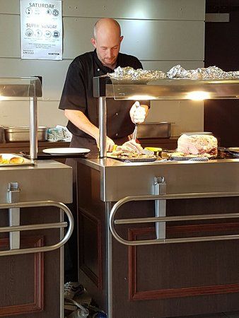 Boathouse Bar & Restaurant