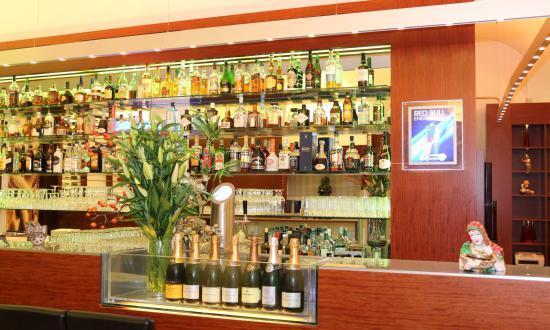 New Delhi Indisches Restaurant & Bar