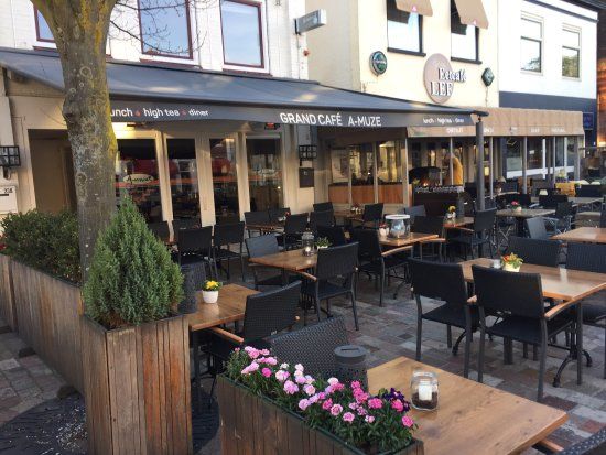 Grand Caf A-muze Lisse