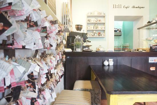 11 11 Cafe Boutique
