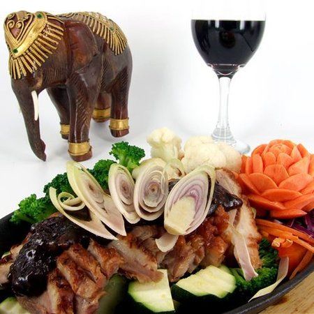 Dui's Restaurant of Fine Thai Cuisine