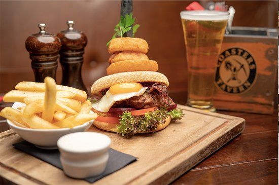 Coasters Tavern Redwood