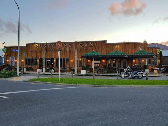 Rusty Pelican Restaurant & Pizzeria