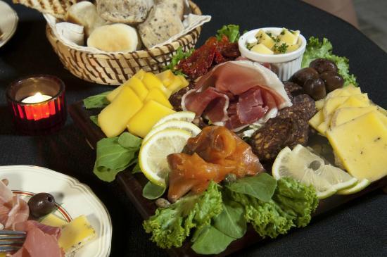 Las Bayas Hotel & Restaurant