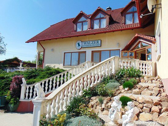 Walzer Restaurant and Guesthouse