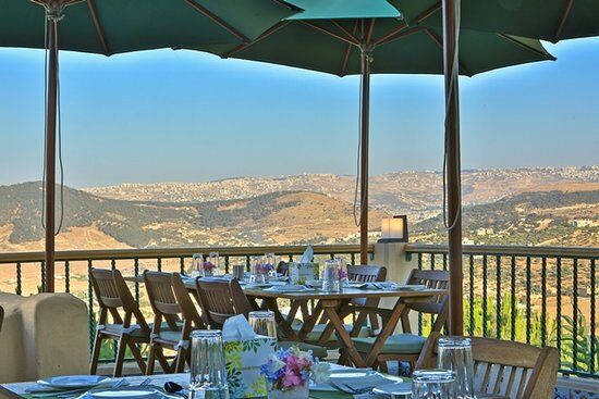 Mountain Breeze Lodge and Resort