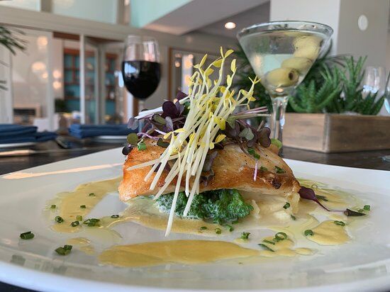 TIDES Restaurant & Lounge