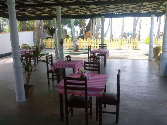 Sabaidee Beach Thai Restaurant & Bar