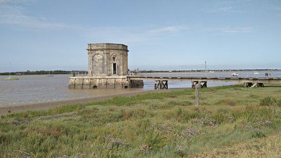 Fontaine Royale De Lupin