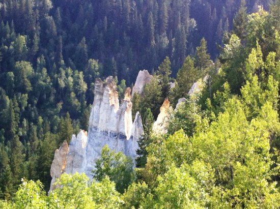 Pinnacles Provincial Park