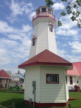 Campbellton Range Rear Lighthouse