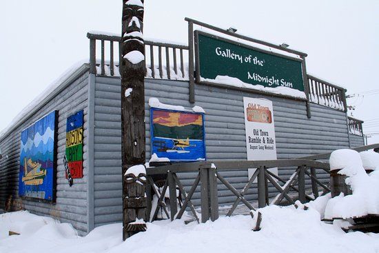 Gallery of the Midnight Sun