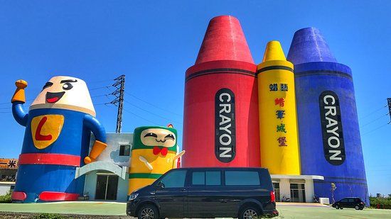 Lucky Art Crayon Factory