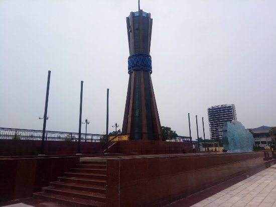 Vo Nguyen Giap Square