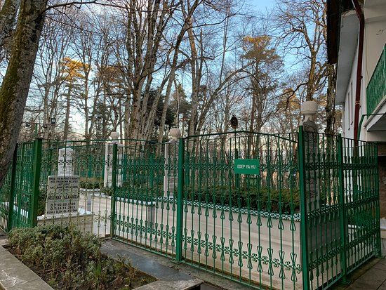 Tokadi Hayreddin Turbesi