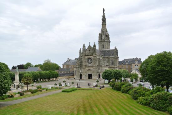 Basílica de Sainte-Anne d'Auray