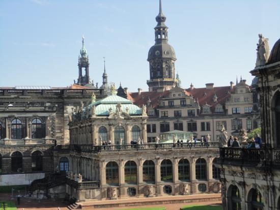 The Royal Porcelain Collection