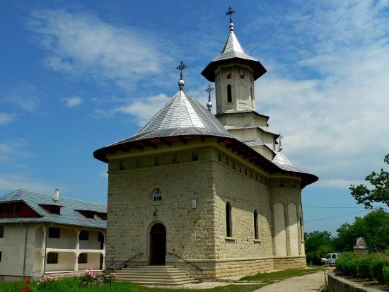 Magura Ocnei Monastery