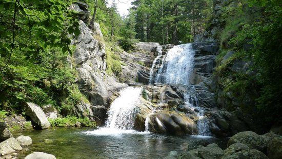 Popinolashki Waterfall