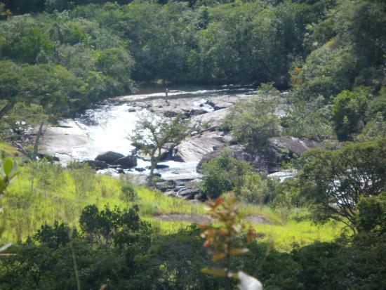 Cachoeira do Caixão Branco