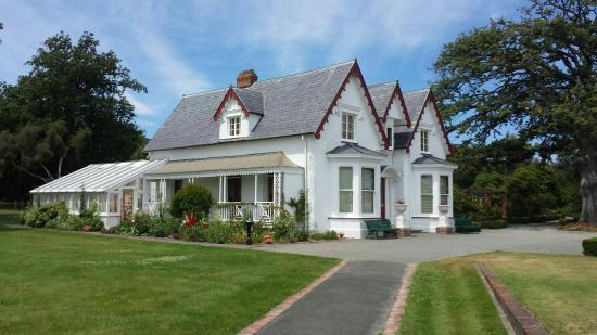 Broadgreen Historic House