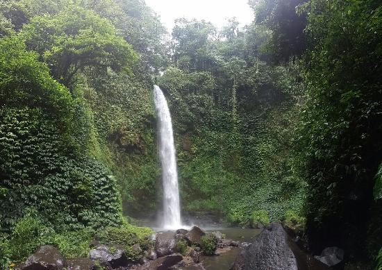 Nungnung Waterfall