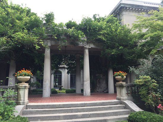 Van Vleck House and Gardens