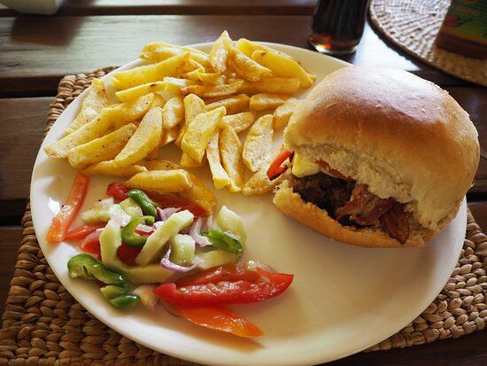 Happy Days Lounge & Lodge