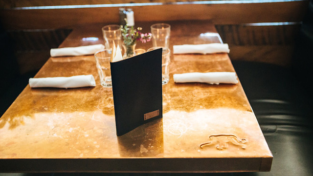 Henni's Kitchen & Bar