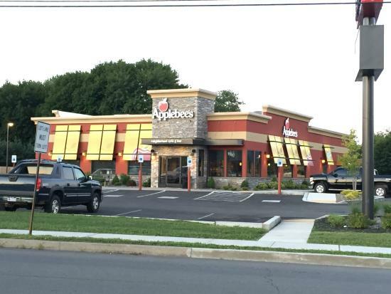 Applebee's Grill + Bar