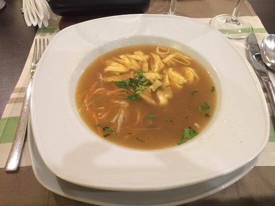 AVOCADO Restaurant & Lounge