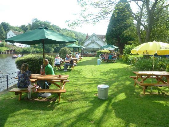 Ruswarp Riverside Cafe