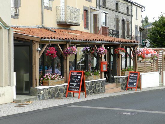 Le Petit Casse Graine