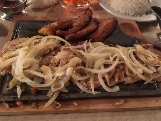 Los Cafeteros Restaurant