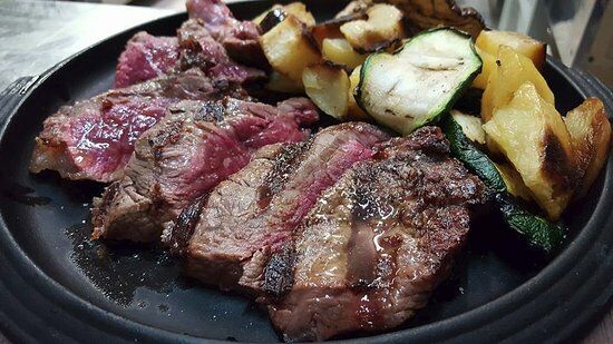 La Taverna Pizzeria Bisteccheria