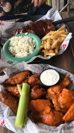 Hurricane Grill & Wings