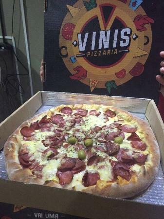Vinis Pizzaria