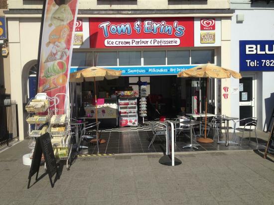 Tom & Erin's Cafe & Ice Cream Parlour