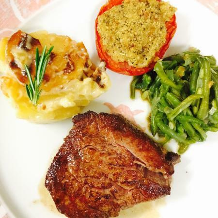 Arum Hotel Restaurant