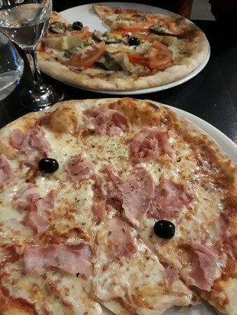 Pizza Delizia