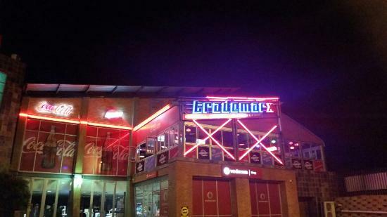 Trademarx Restaurant & Bar