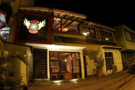 Wingz, Wings and Beer