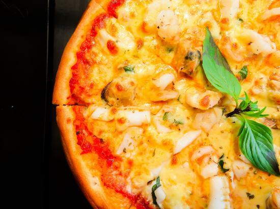 Graces bar and grill