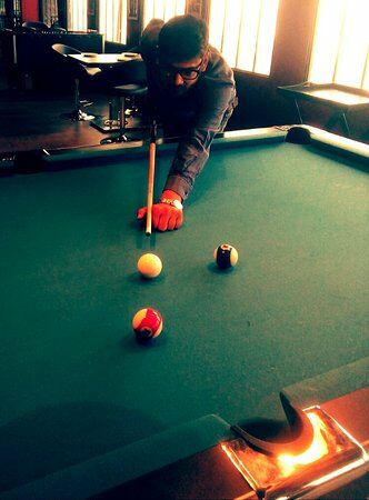 Underdoggs Sports Bar & Grill